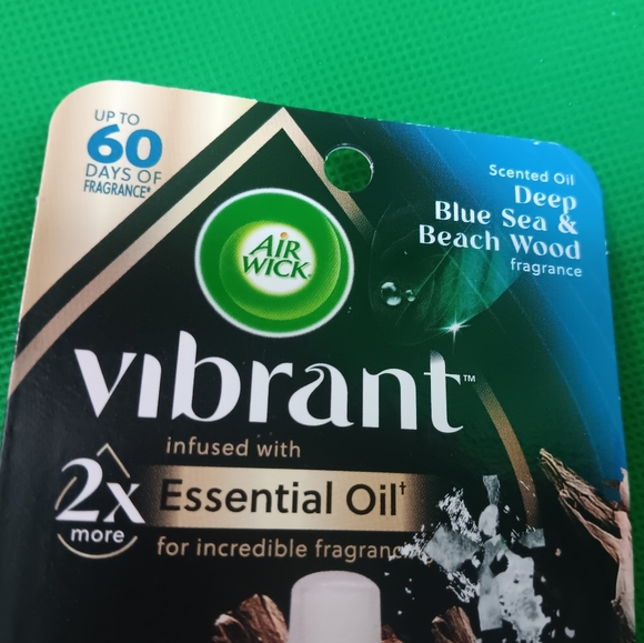 Air Wick Plug In Refills Deep Blue Sea Beach Wood 2 Bulbs NEW Bundles - Picture 3 of 4